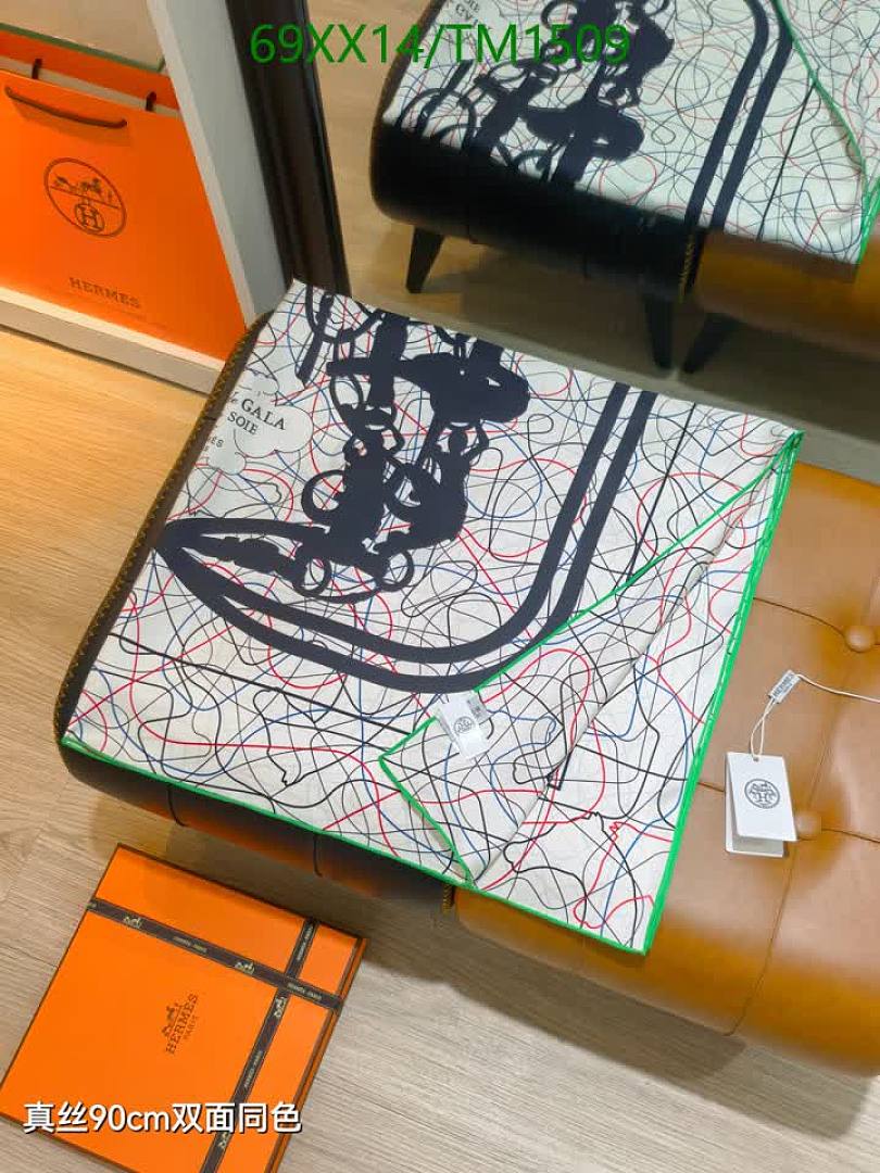 Hermes-Scarf Code: TM1509 $: 69USD
