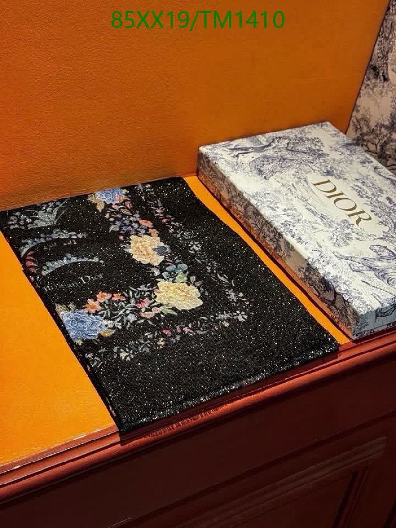 Dior-Scarf Code: TM1410 $: 85USD