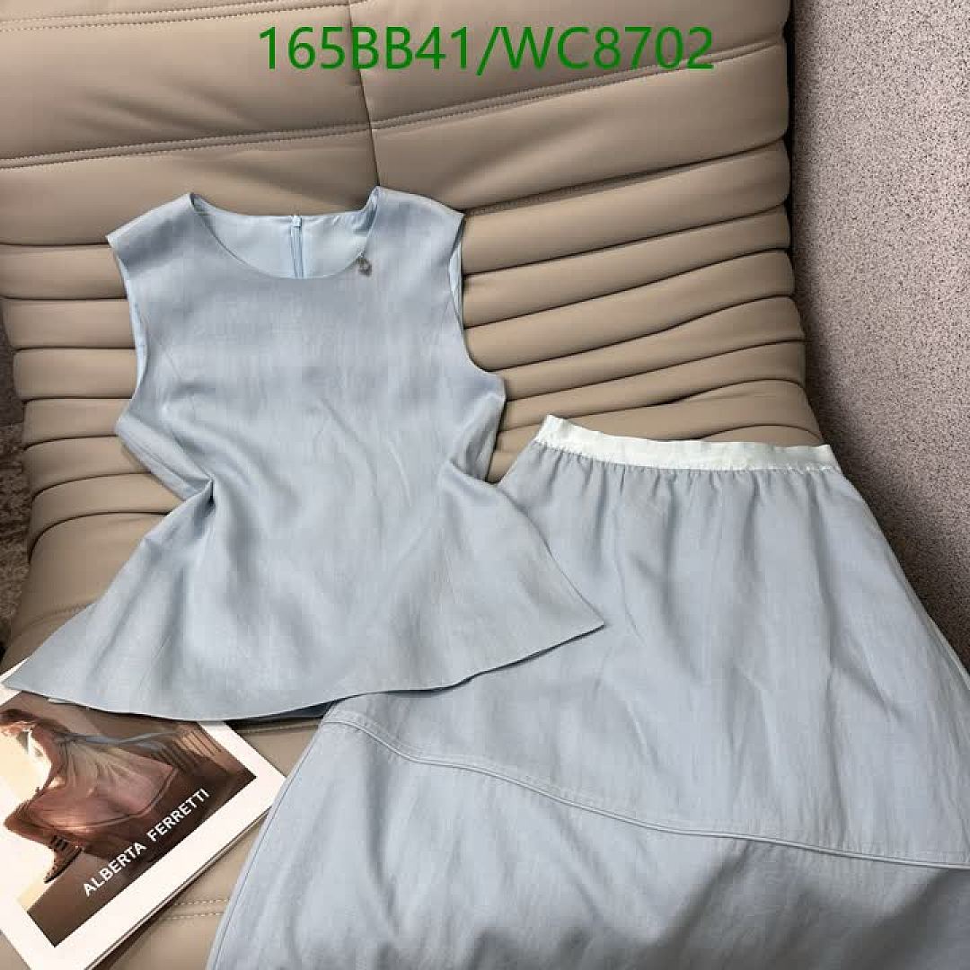 Dior-Clothing Code: WC8702 $: 165USD