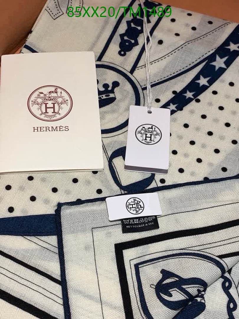 Hermes-Scarf Code: TM1489 $: 85USD