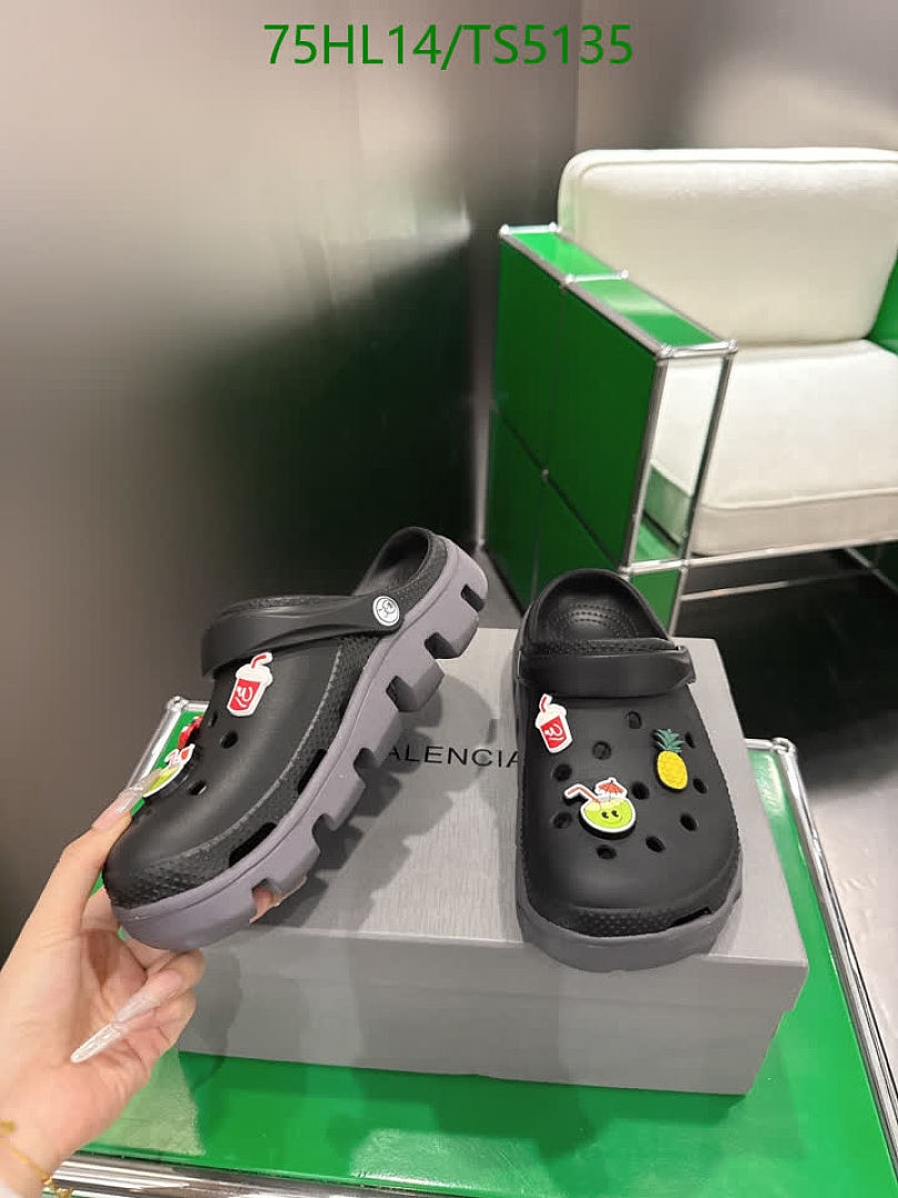 Balenciaga-Women Shoes Code: TS5135 $: 75USD