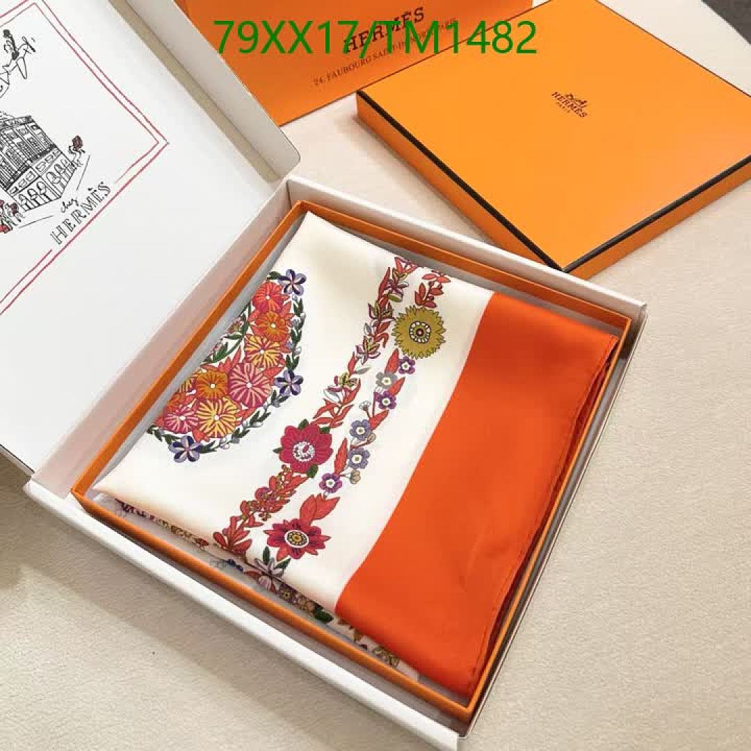 Hermes-Scarf Code: TM1482 $: 79USD