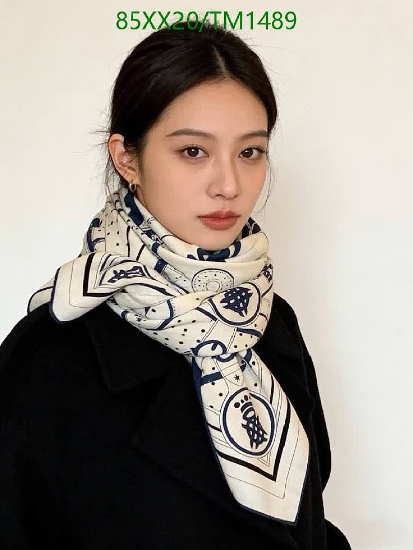 Hermes-Scarf Code: TM1489 $: 85USD