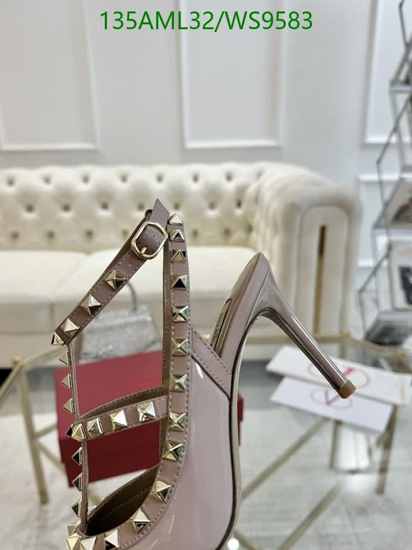 Valentino-Women Shoes Code: WS9583 $: 135USD