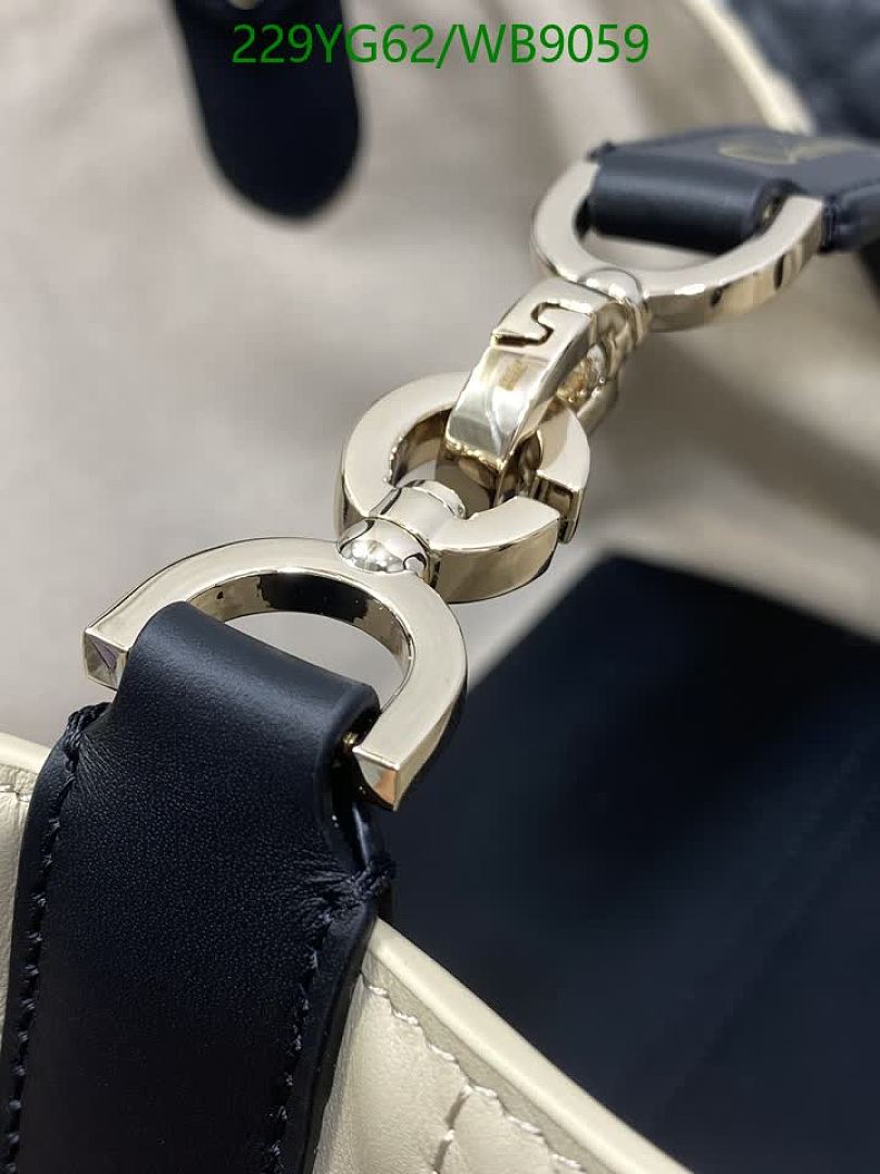 Dior-Bag-Mirror Quality Code: WB9059 $: 229USD