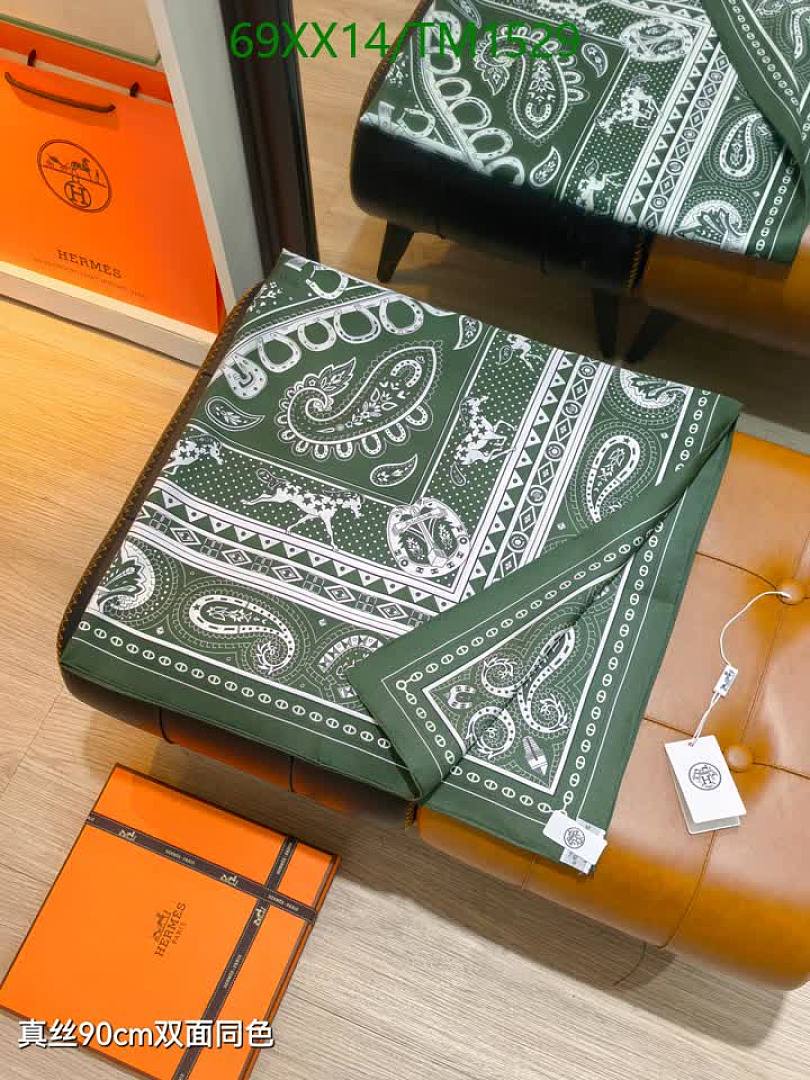Hermes-Scarf Code: TM1529 $: 69USD