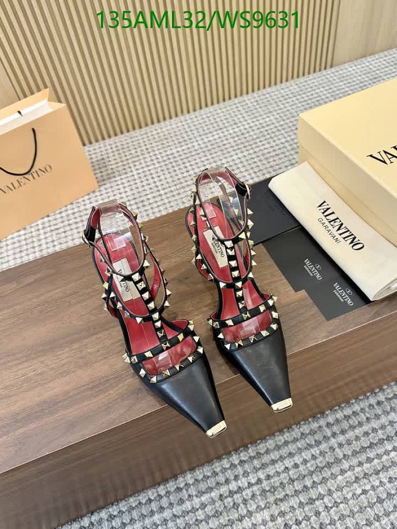 Valentino-Women Shoes Code: WS9631 $: 135USD