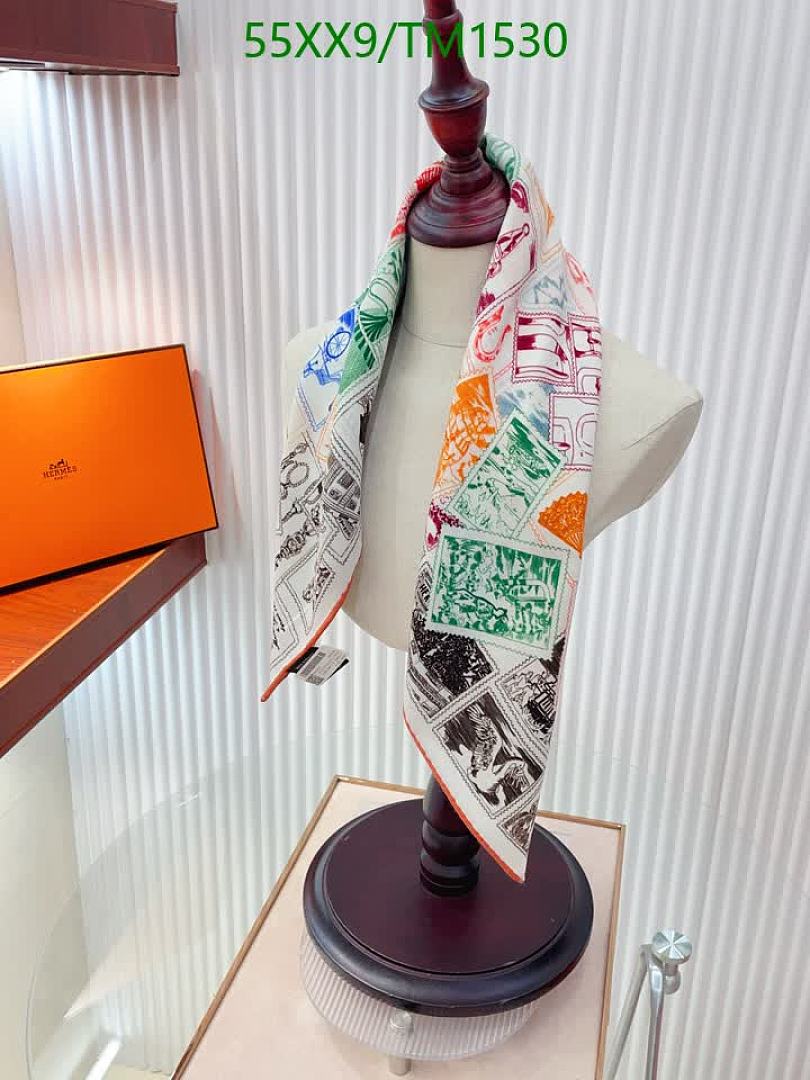 Hermes-Scarf Code: TM1530 $: 55USD