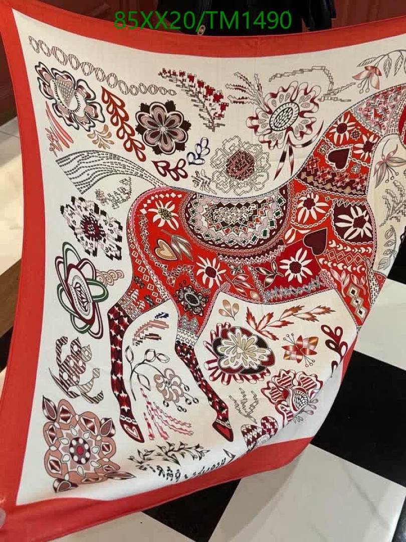 Hermes-Scarf Code: TM1490 $: 85USD
