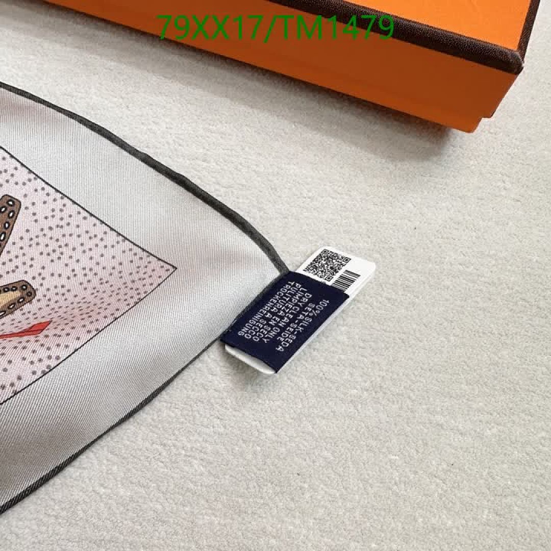 Hermes-Scarf Code: TM1479 $: 79USD