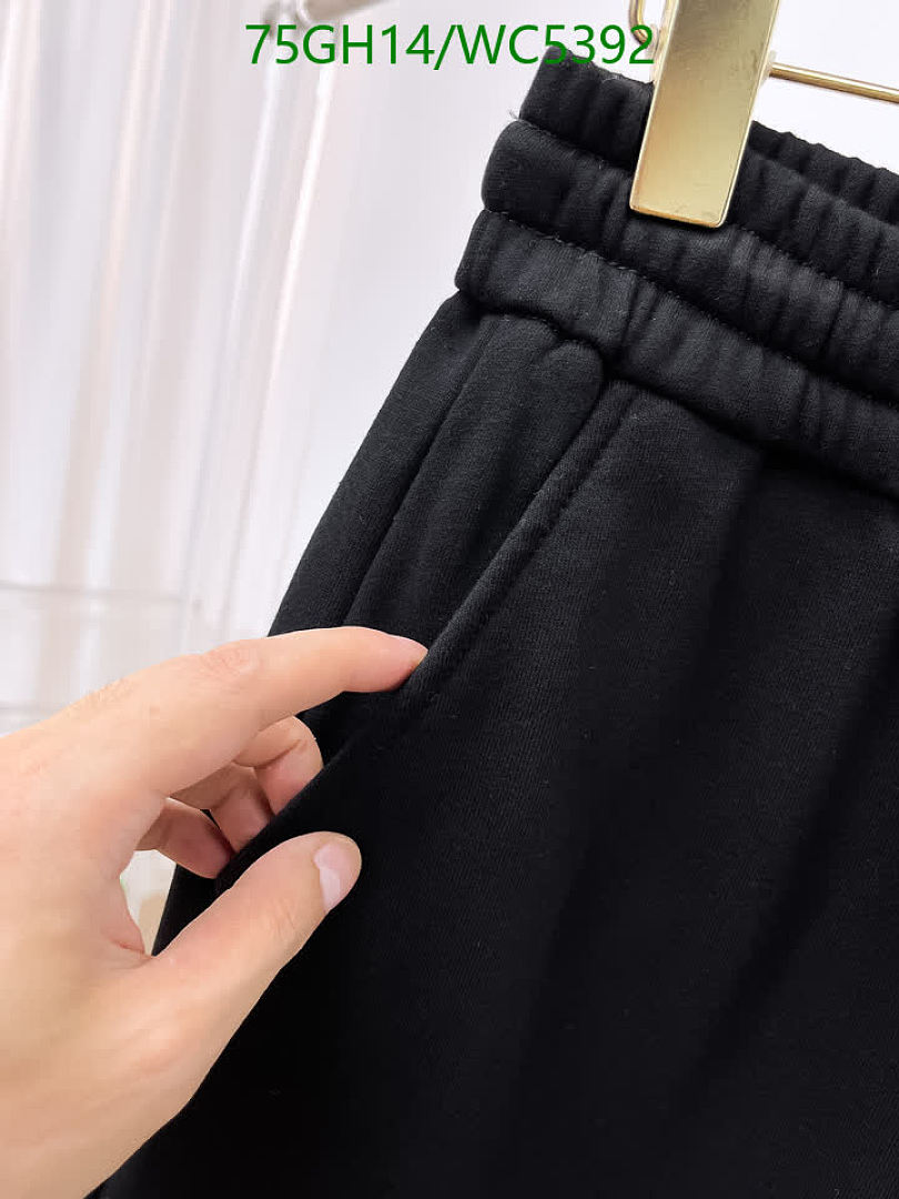 Balenciaga-Clothing Code: WC5392 $: 75USD