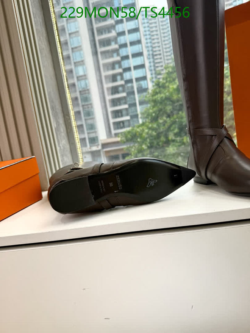Boots-Women Shoes Code: TS4456 $: 229USD