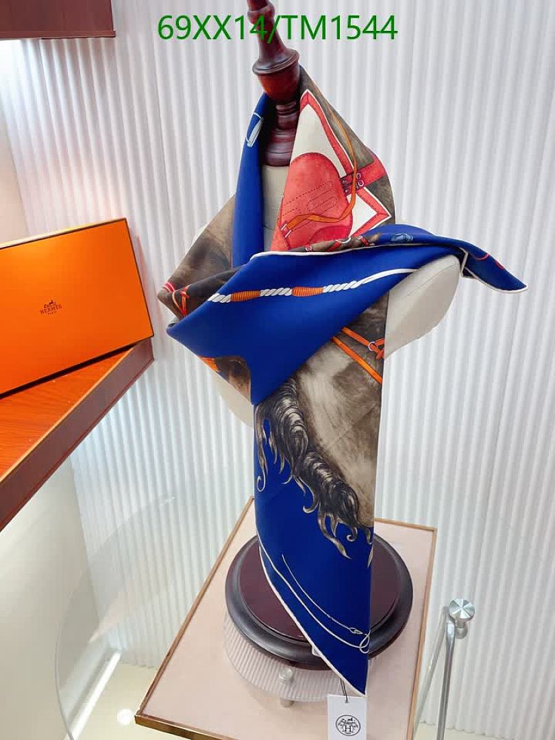Hermes-Scarf Code: TM1544 $: 69USD