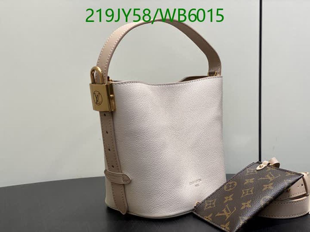 LV-Bag-Mirror Quality Code: WB6015 $: 219USD