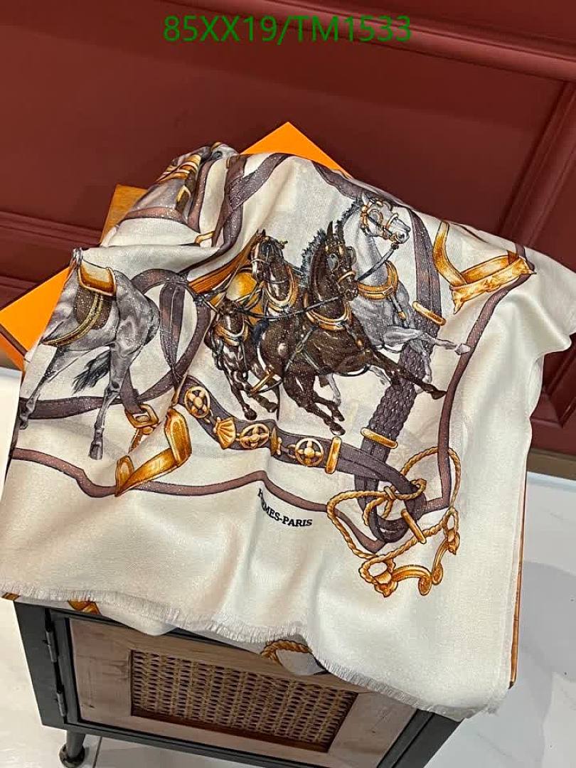 Hermes-Scarf Code: TM1533 $: 85USD