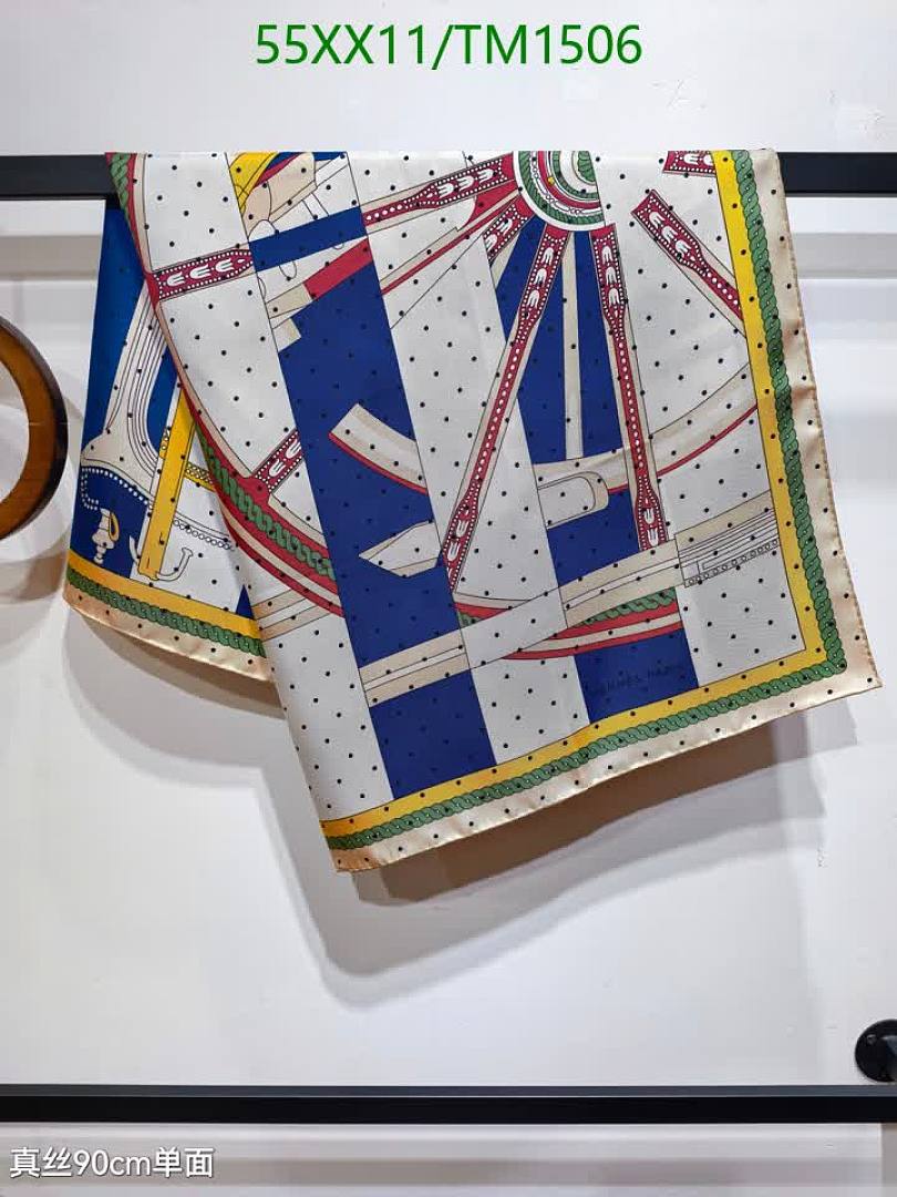 Hermes-Scarf Code: TM1506 $: 55USD