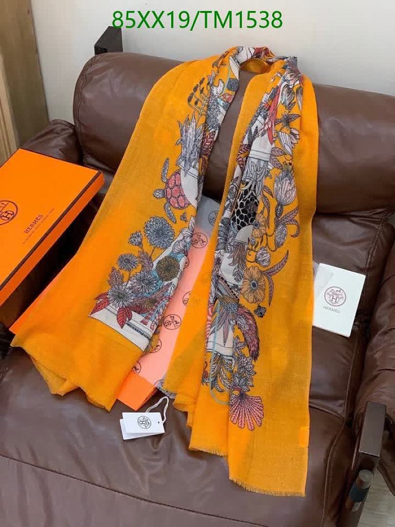 Hermes-Scarf Code: TM1538 $: 85USD