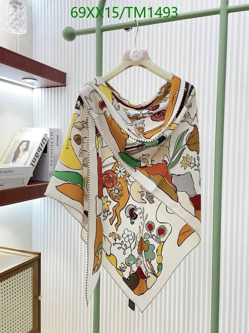 Hermes-Scarf Code: TM1493 $: 69USD