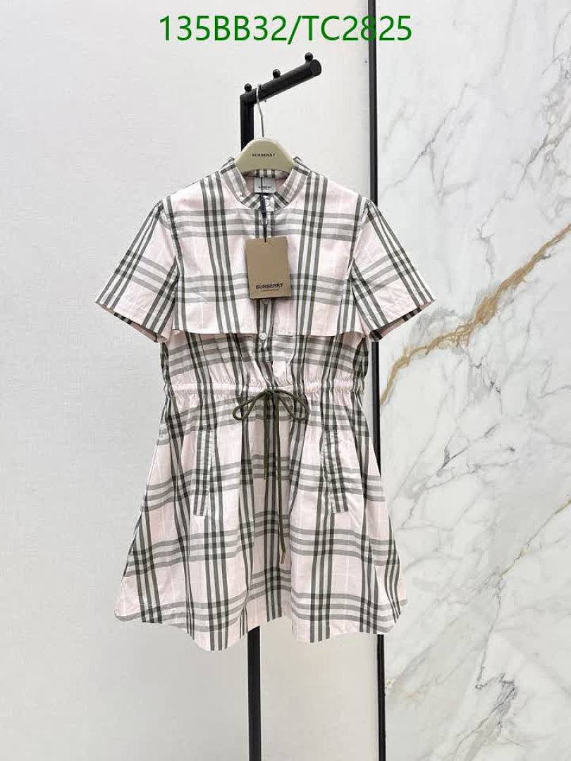 Burberry-Clothing Code: TC2825 $: 135USD