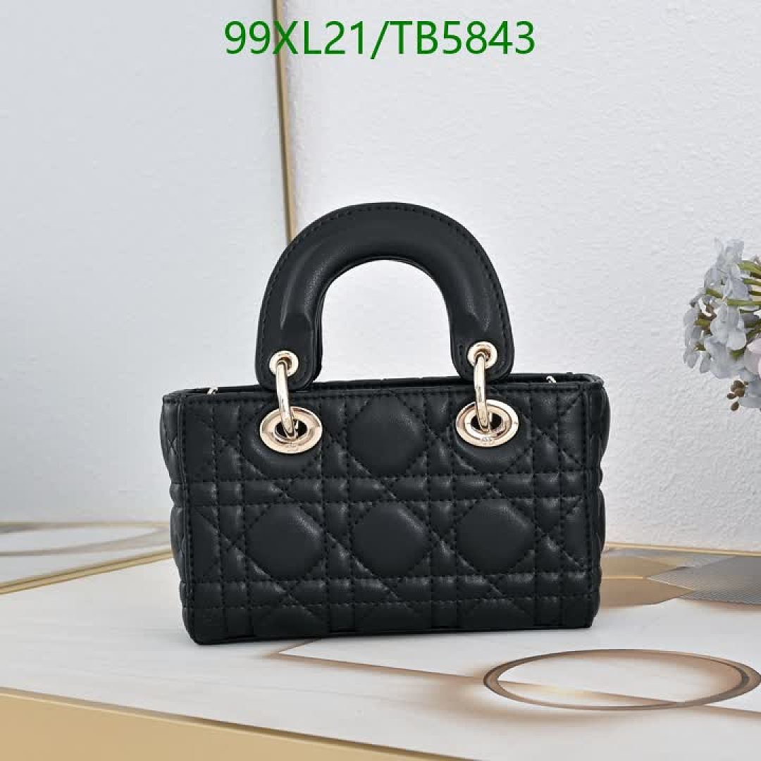 Dior-Bag-4A Quality Code: TB5843 $: 99USD