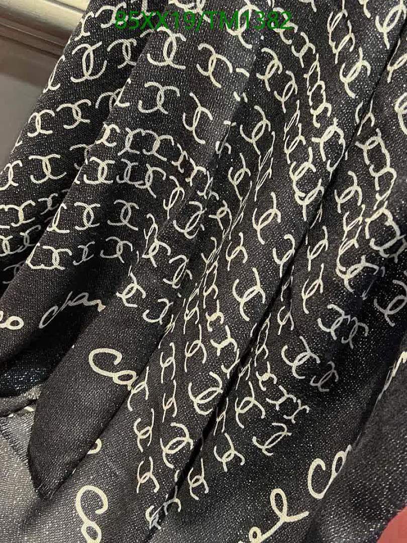 Chanel-Scarf Code: TM1382 $: 85USD