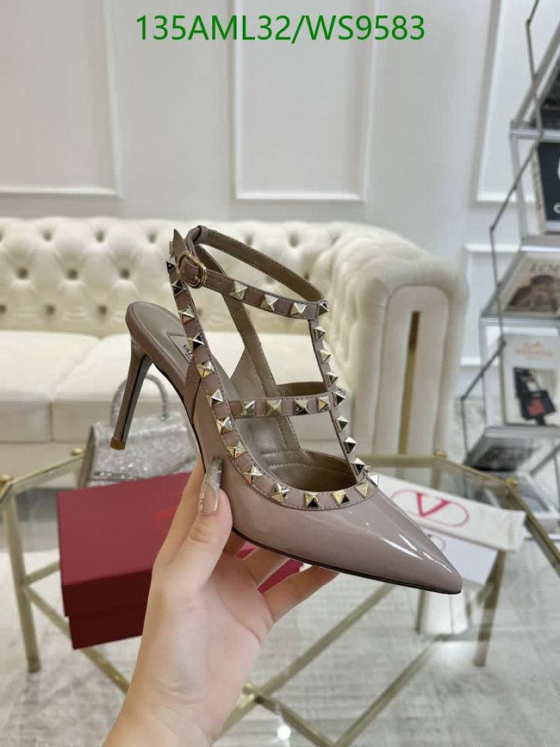 Valentino-Women Shoes Code: WS9583 $: 135USD
