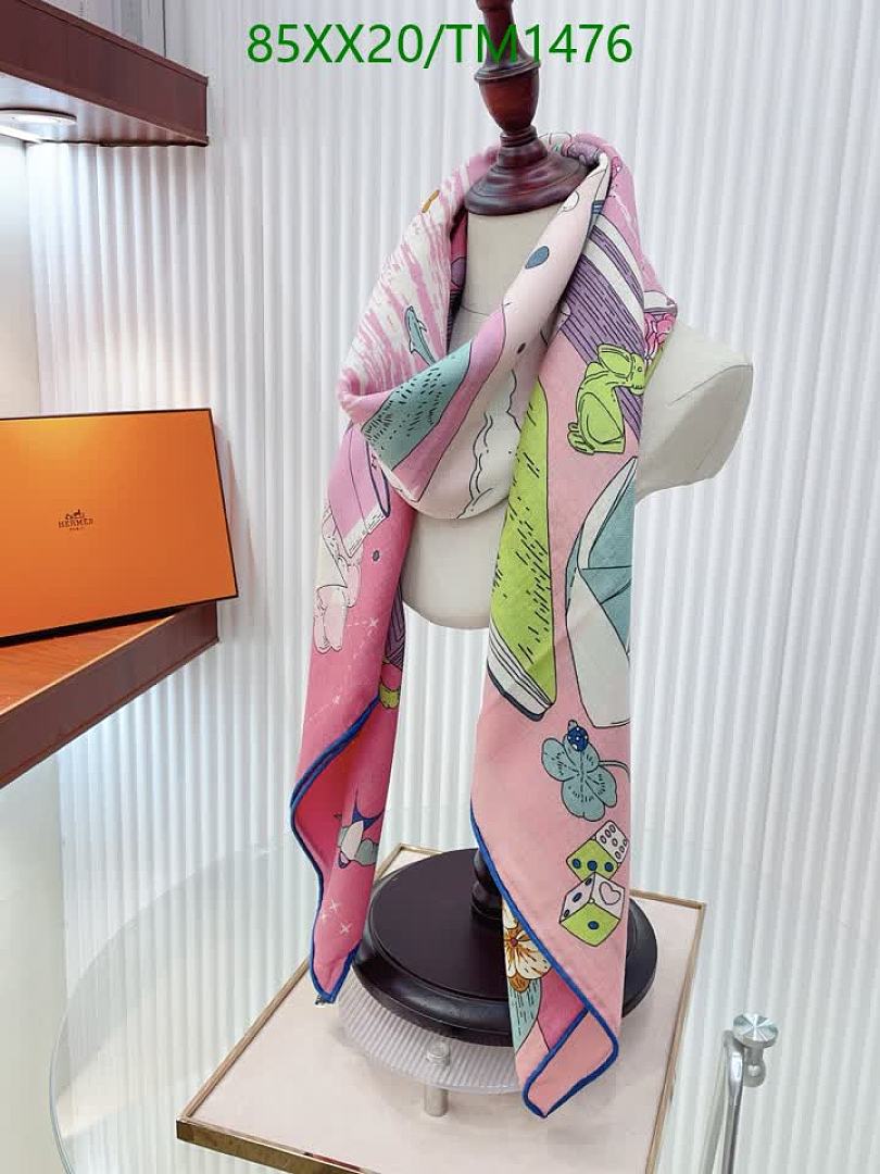 Hermes-Scarf Code: TM1476 $: 85USD