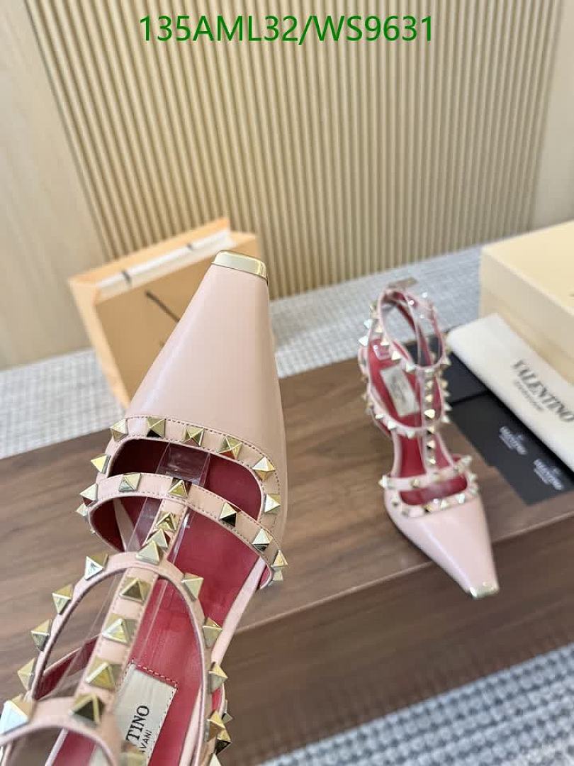 Valentino-Women Shoes Code: WS9631 $: 135USD