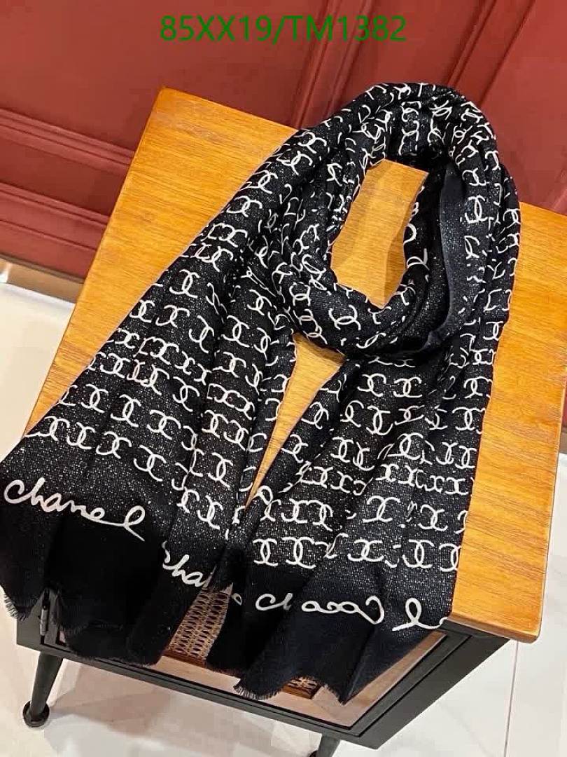 Chanel-Scarf Code: TM1382 $: 85USD