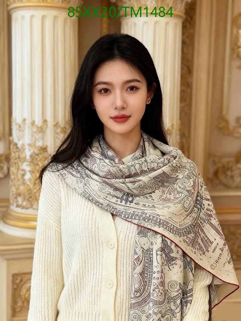 Hermes-Scarf Code: TM1484 $: 85USD