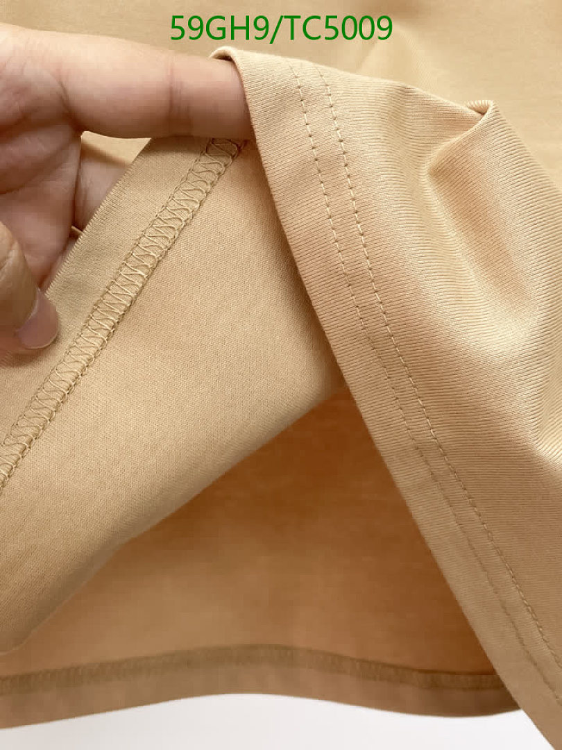 Burberry-Clothing Code: TC5009 $: 59USD