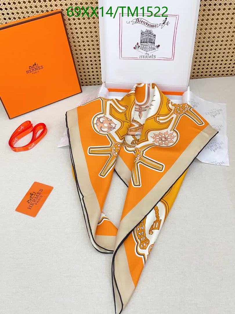 Hermes-Scarf Code: TM1522 $: 69USD