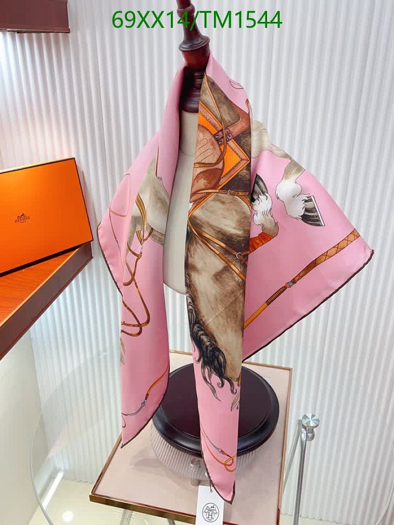Hermes-Scarf Code: TM1544 $: 69USD