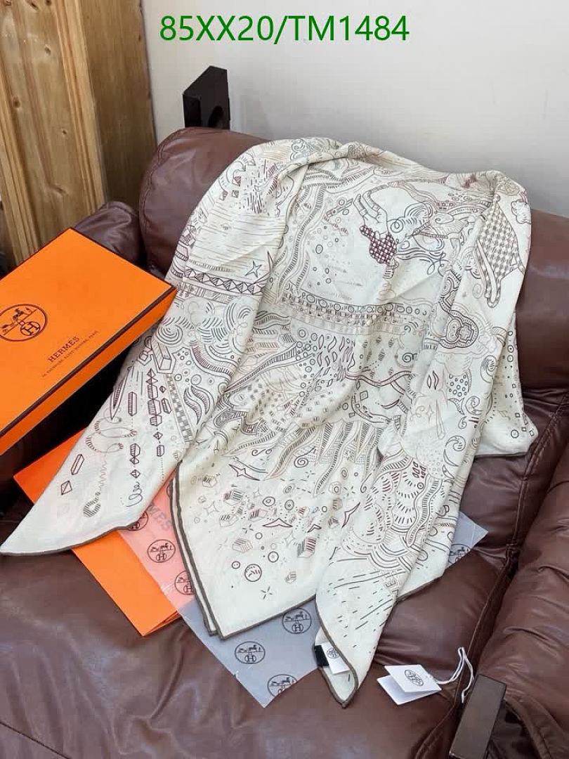 Hermes-Scarf Code: TM1484 $: 85USD