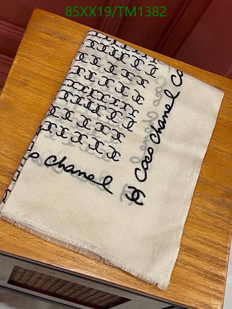 Chanel-Scarf Code: TM1382 $: 85USD