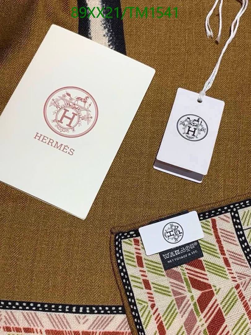 Hermes-Scarf Code: TM1541 $: 89USD