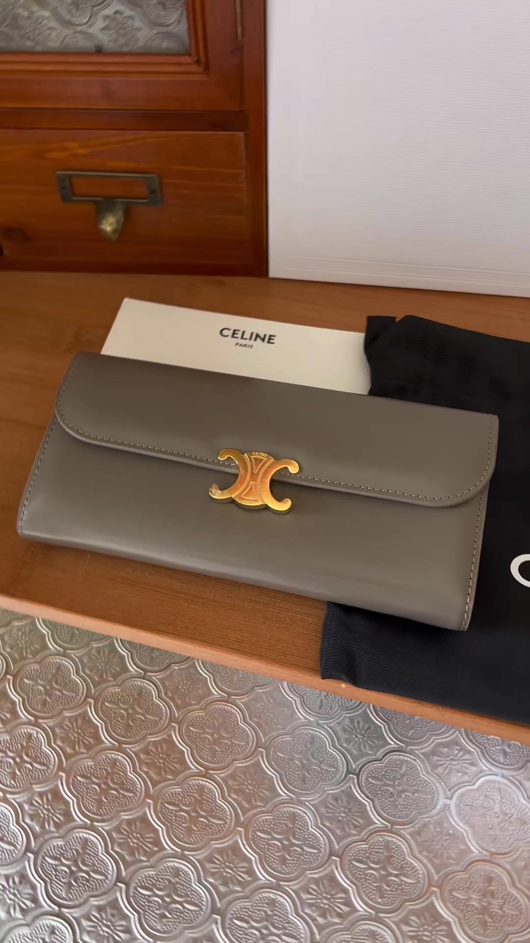 Celine-Wallet-Mirror Quality Code: WT6994 $: 119USD