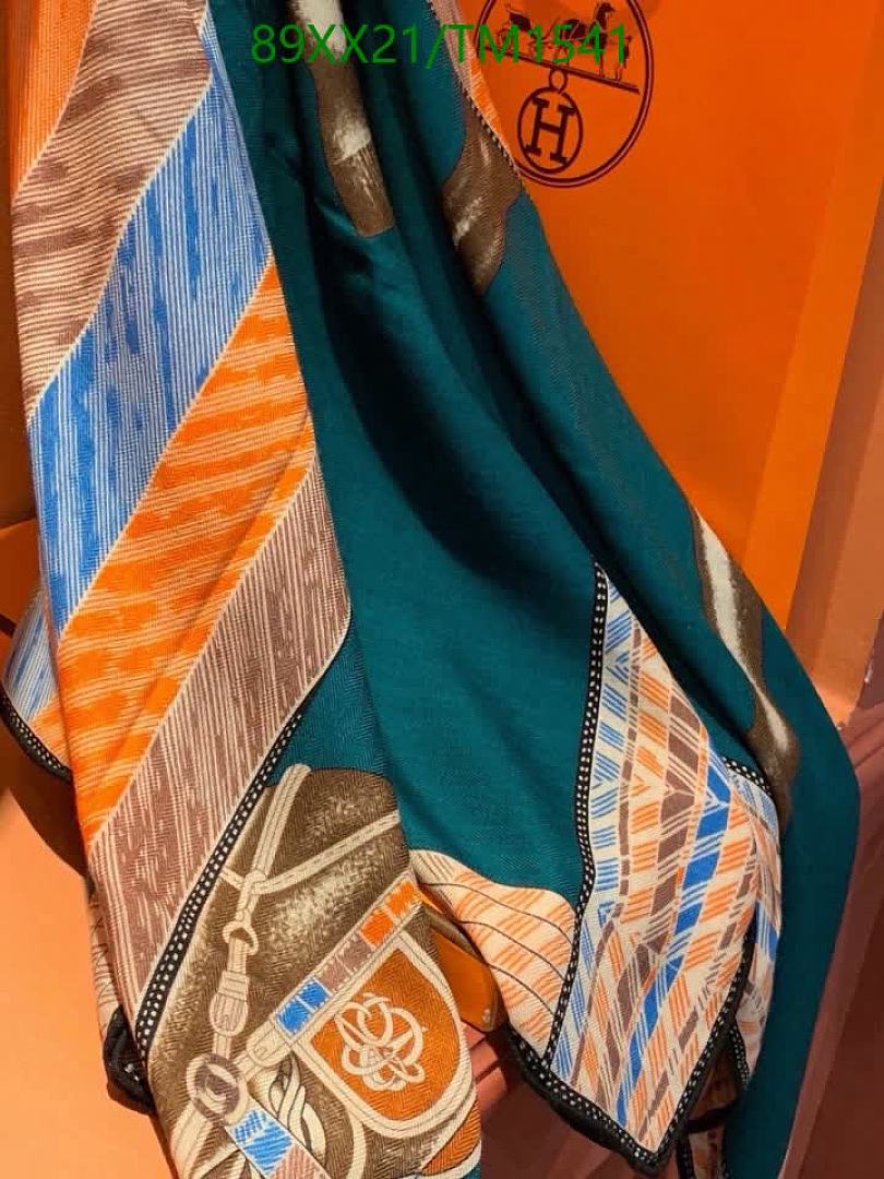 Hermes-Scarf Code: TM1541 $: 89USD