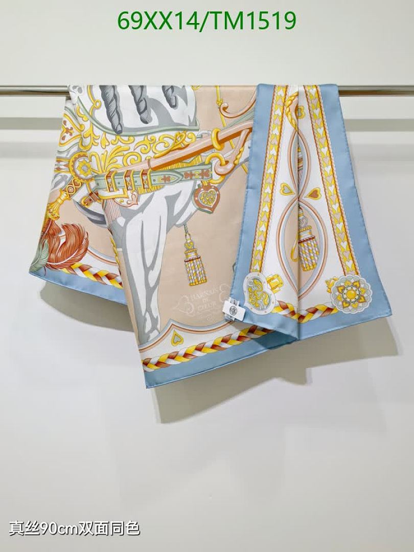 Hermes-Scarf Code: TM1519 $: 69USD