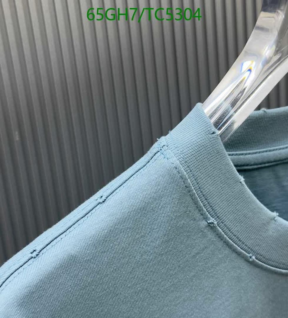 LV-Clothing Code: TC5304 $: 65USD