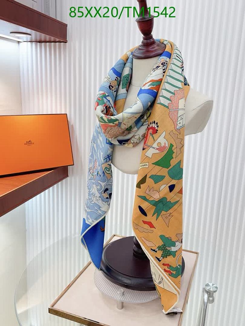 Hermes-Scarf Code: TM1542 $: 85USD