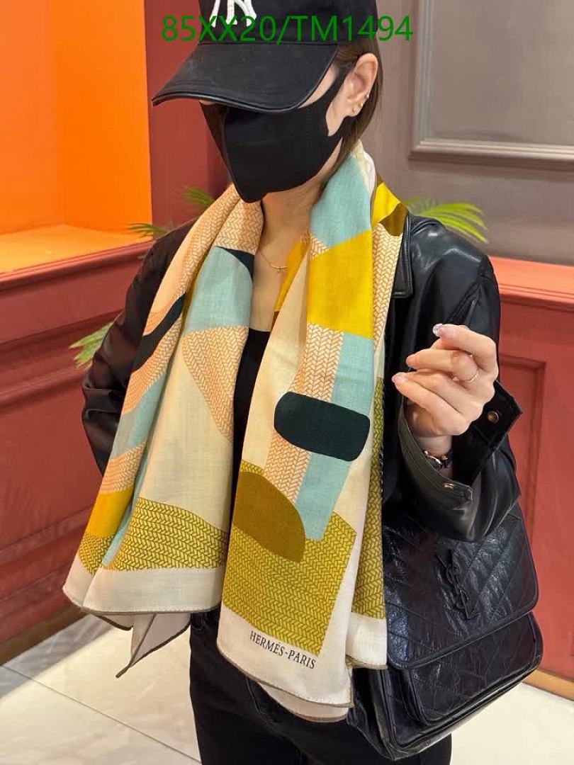 Hermes-Scarf Code: TM1494 $: 85USD