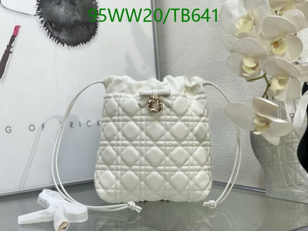 Dior-Bag-4A Quality Code: TB641 $: 95USD