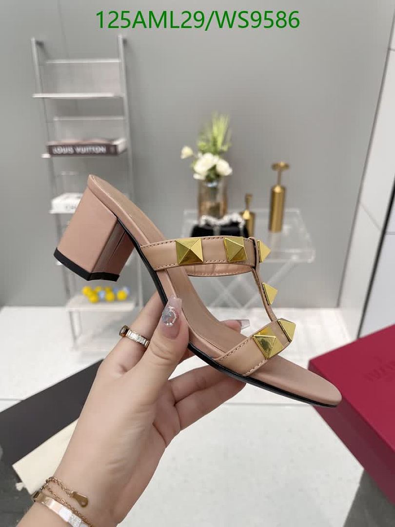 Valentino-Women Shoes Code: WS9586 $: 125USD