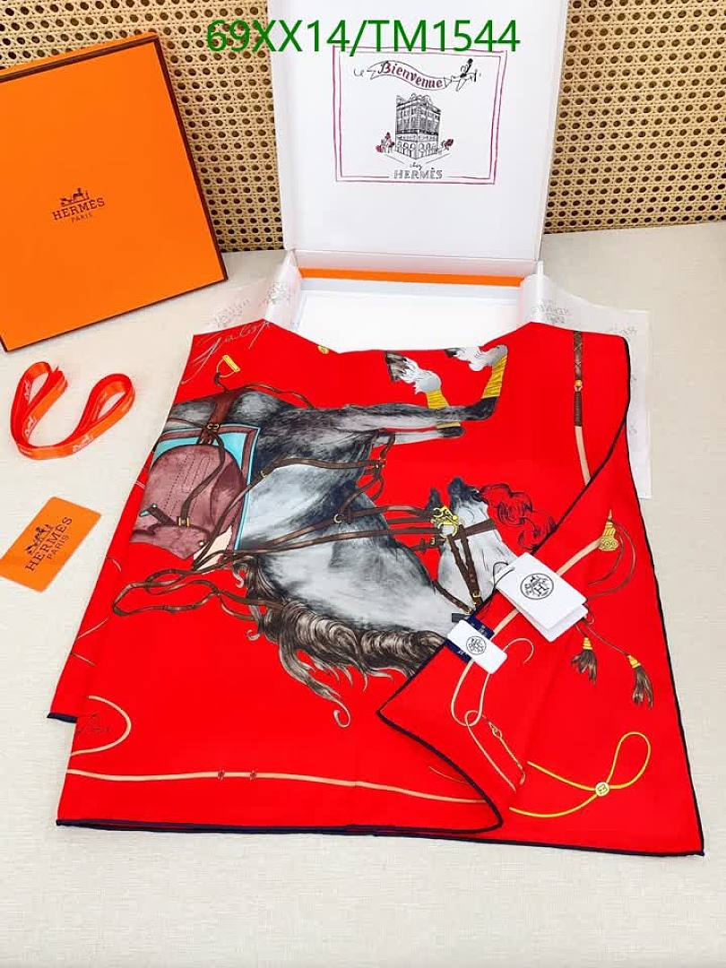 Hermes-Scarf Code: TM1544 $: 69USD