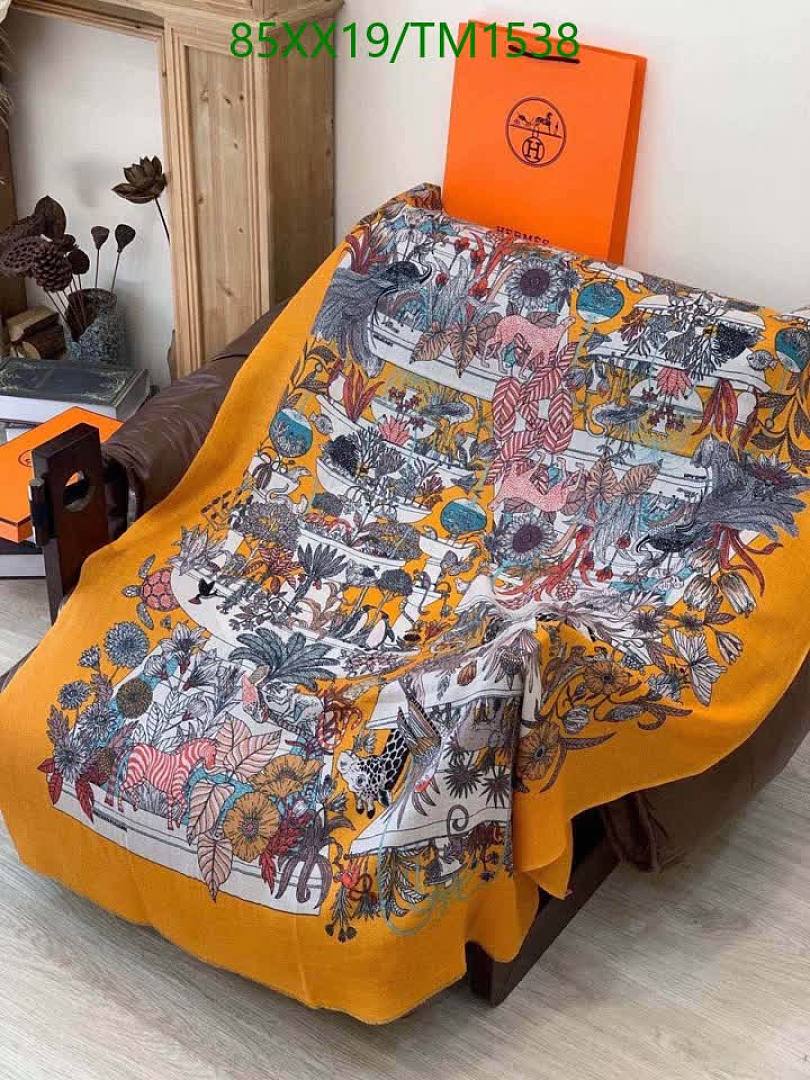 Hermes-Scarf Code: TM1538 $: 85USD