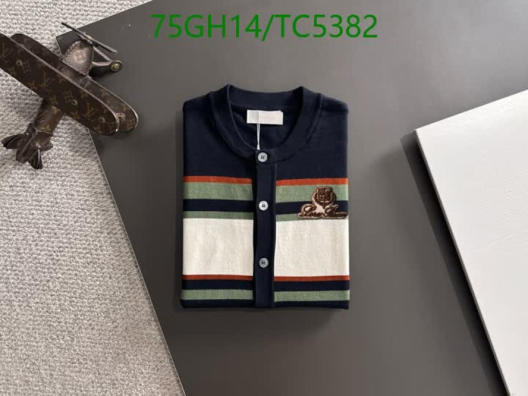 LV-Clothing Code: TC5382 $: 75USD