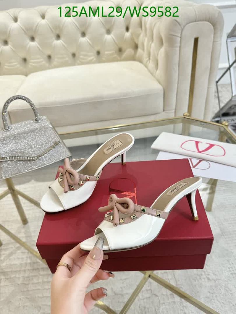 Valentino-Women Shoes Code: WS9582 $: 125USD