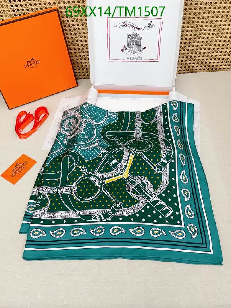 Hermes-Scarf Code: TM1507 $: 69USD