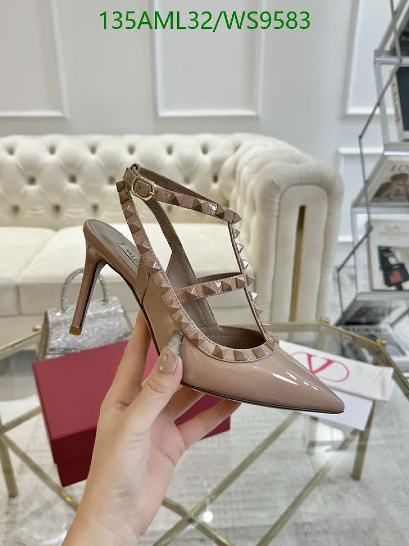 Valentino-Women Shoes Code: WS9583 $: 135USD